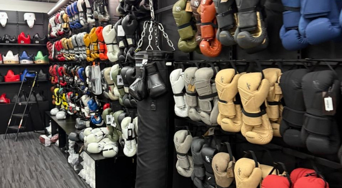Boxing Glove Size Guide: How to Choose the Right Weight (2026)