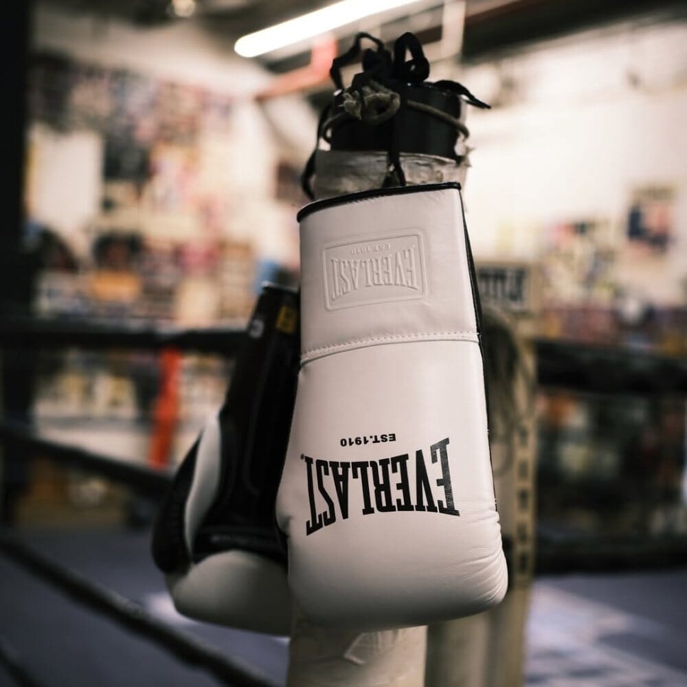 Everlast Powerlock Pro OG Laced Boxing Gloves Black/White – MMA