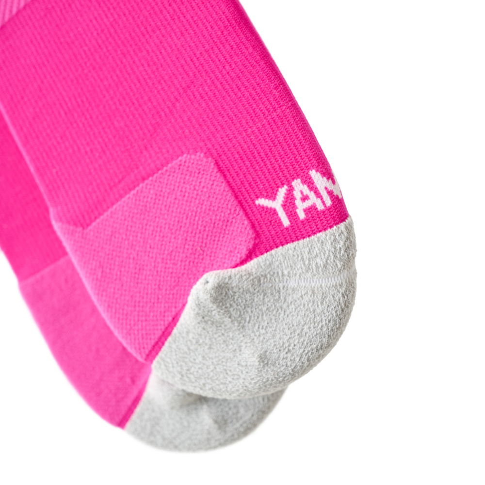 YAMMY Boxing Pink Flux Mid Tech Socks